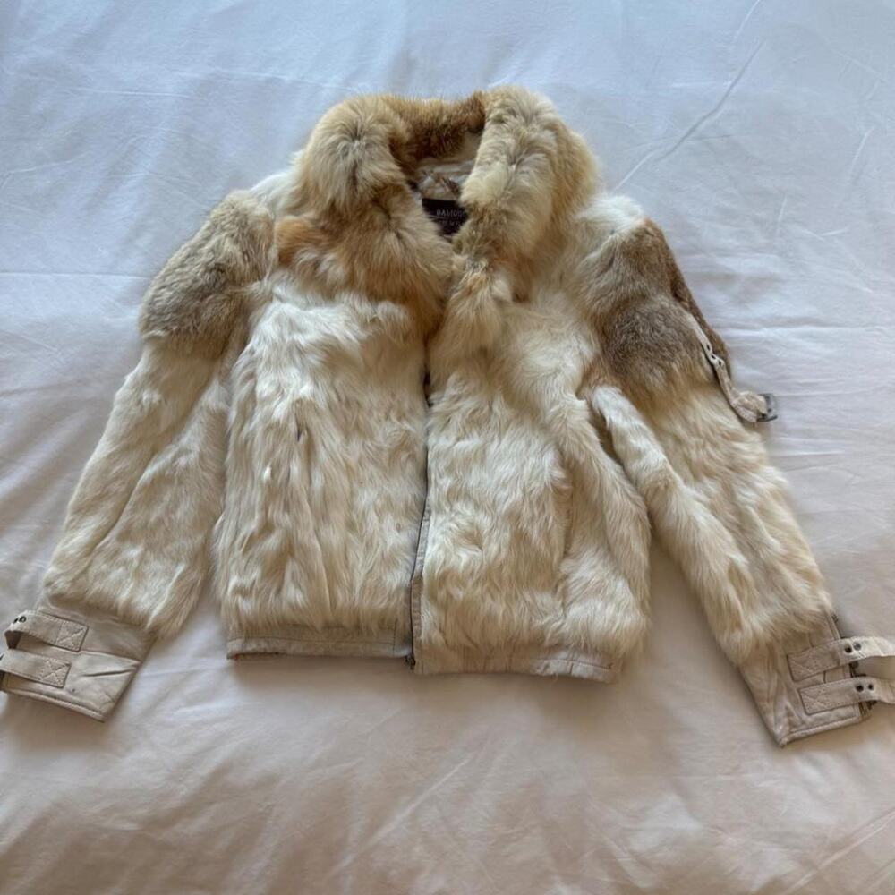 Cream tan real rabit fur bomber jacket with zipper closure